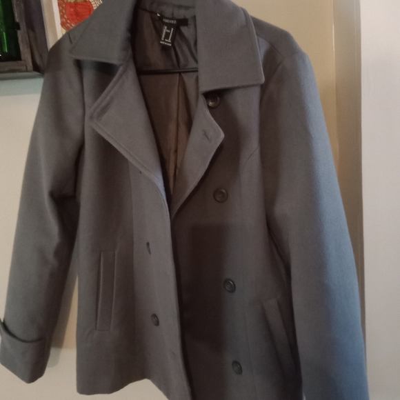 Unisex Gray forever21 short trench coat - Picture 12 of 14